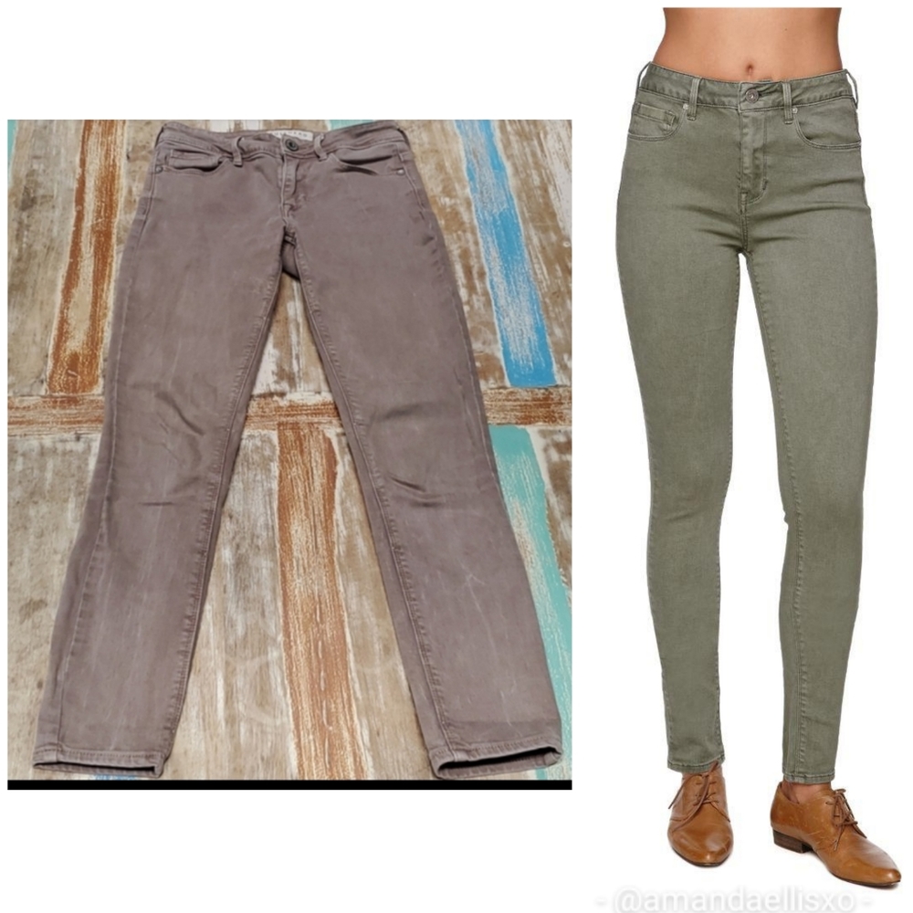 PacSun Bullhead High Rise Skinniest Jegging Jeans